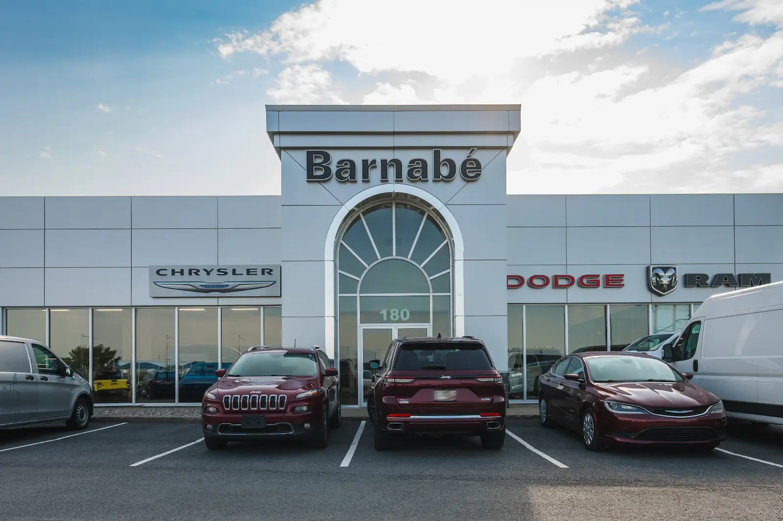 BARNABÉ CHRYSLER JEEP ST-JEAN
